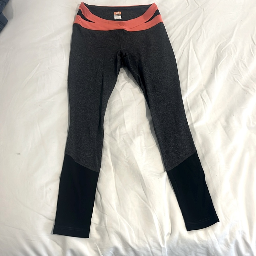 Lucy Power Max Legging 
Size small